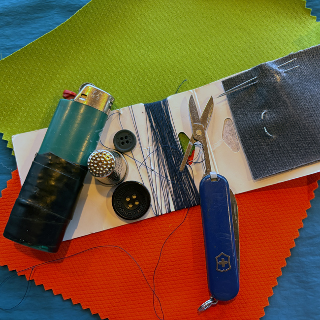 Kit de réparation de vêtement de plein air