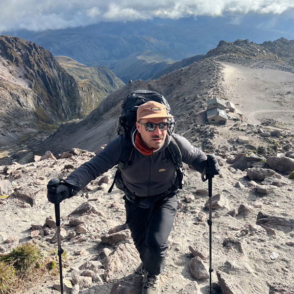 Alexandre Despatie en trekking en Équateur